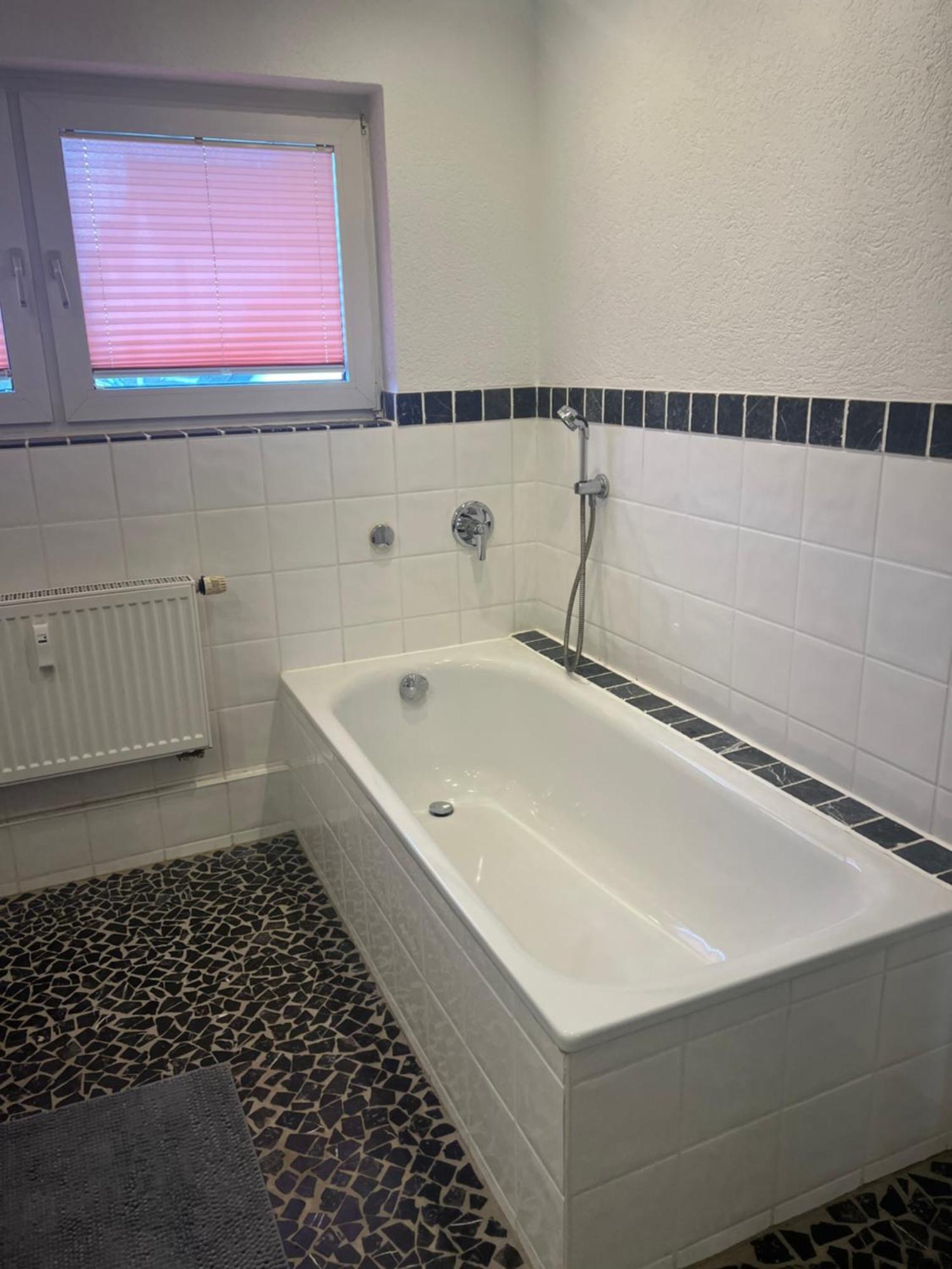 Apartment Sehr Grosse Naehe Duesseldorf, Flughafen Und Messe